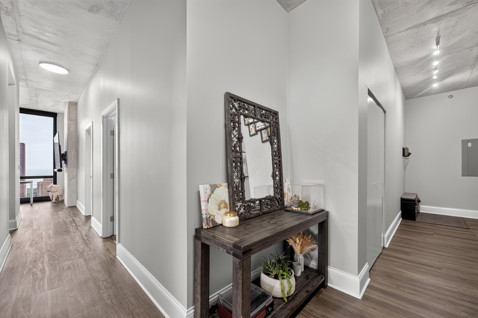 235 W Van Buren Street 4101 Property Photo 11
