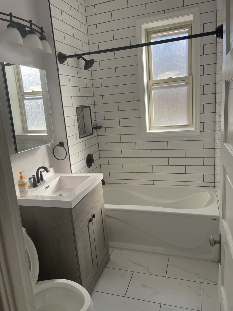1511 N Keystone Avenue 2 Property Photo 7