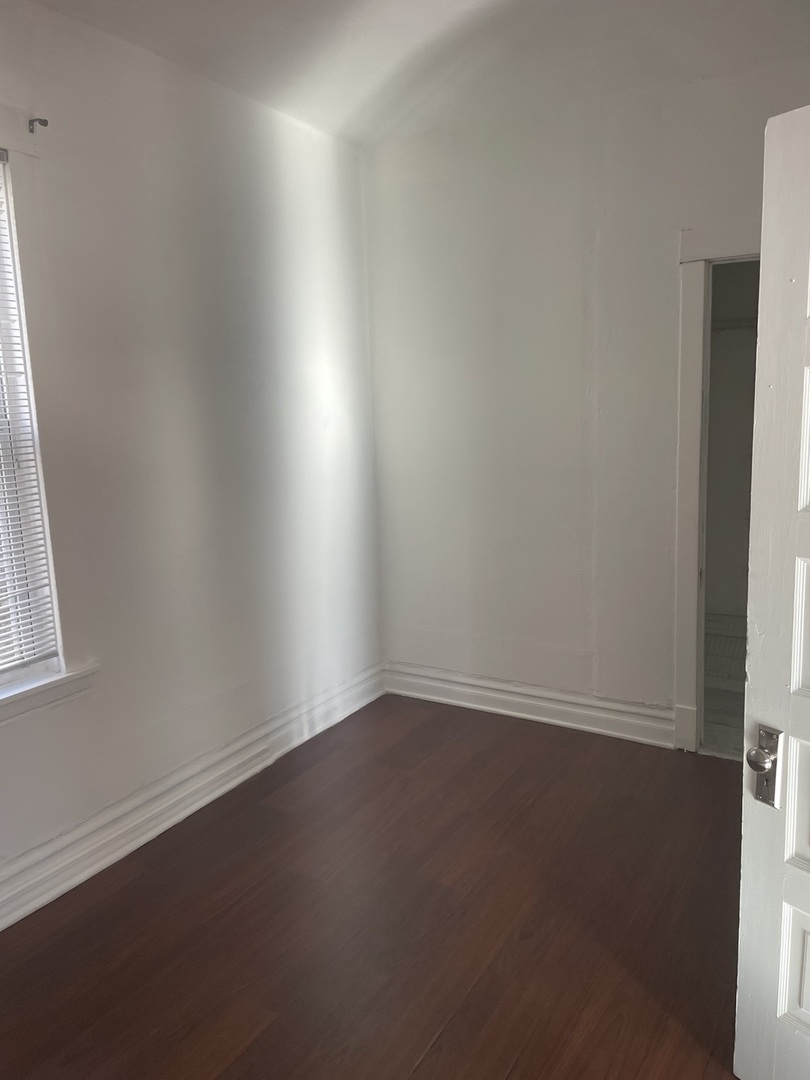 1511 N Keystone Avenue 2 Property Photo 8