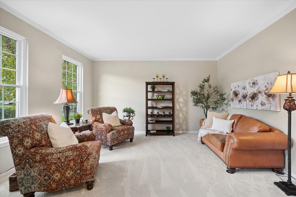 1390 Alexandra Boulevard Property Photo 3