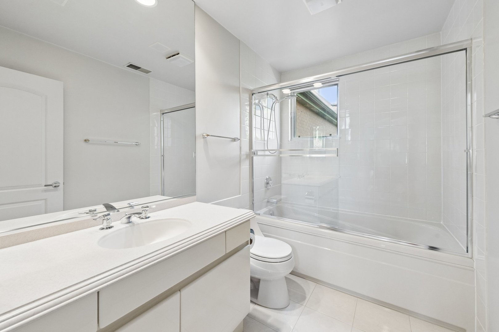 1409 S Indiana Avenue D Property Photo 33