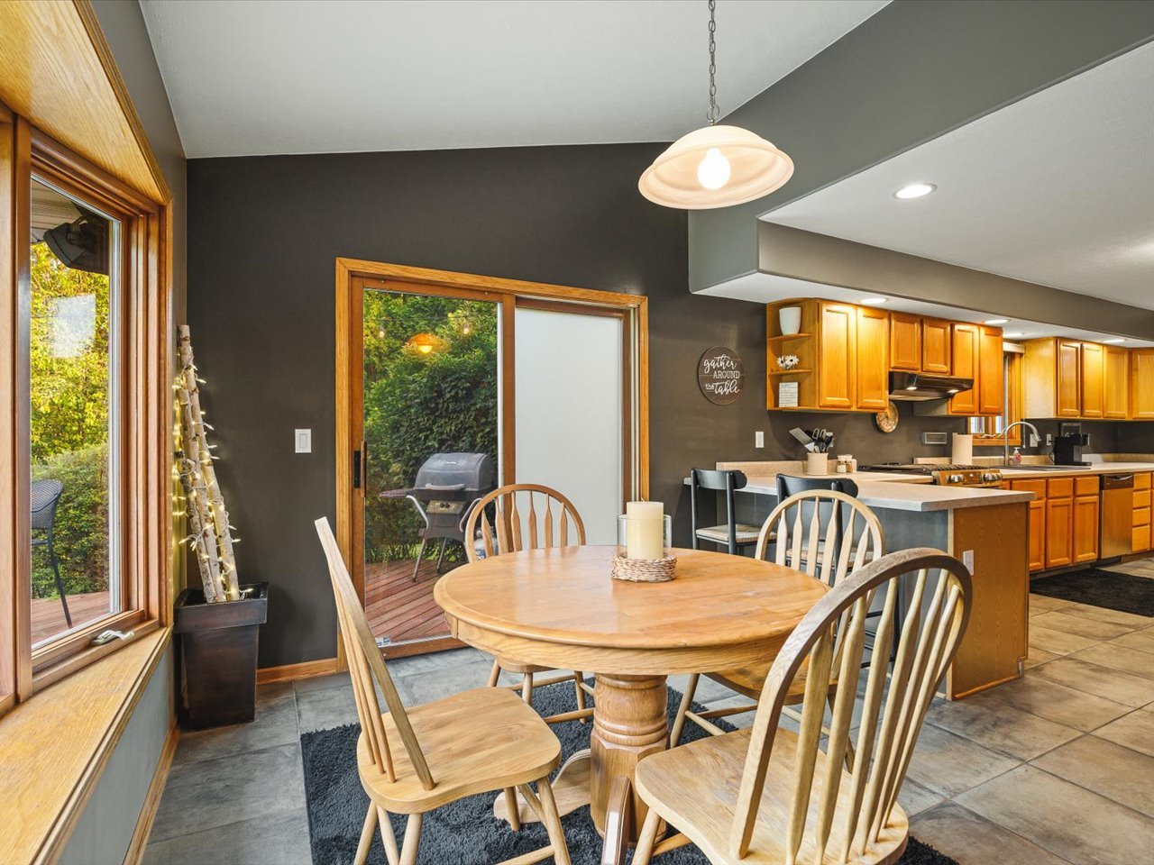 7723 Bridlewood Road Property Photo 10