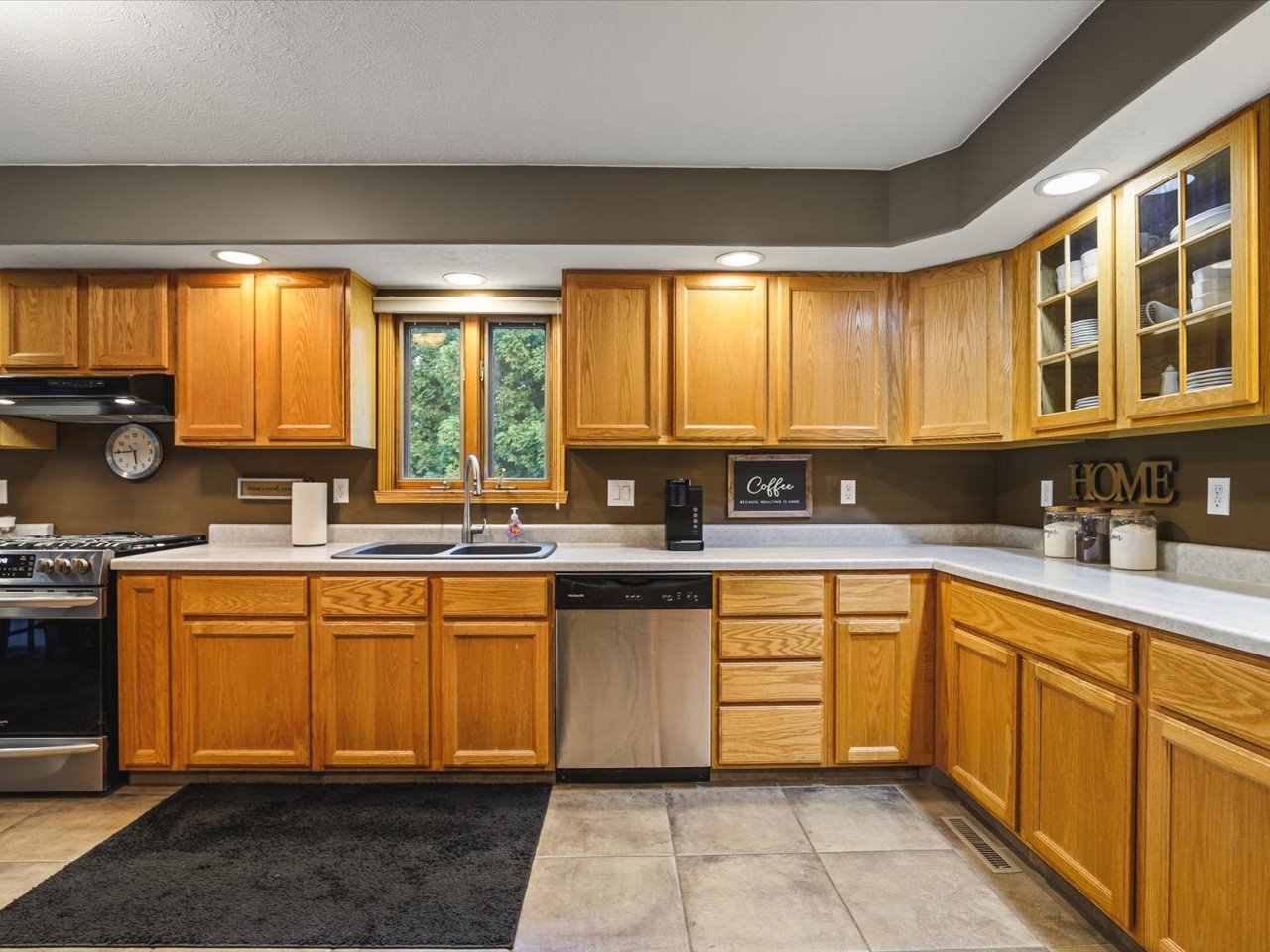 7723 Bridlewood Road Property Photo 15