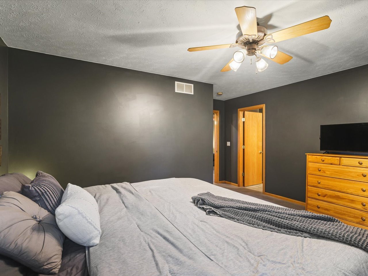 7723 Bridlewood Road Property Photo 22