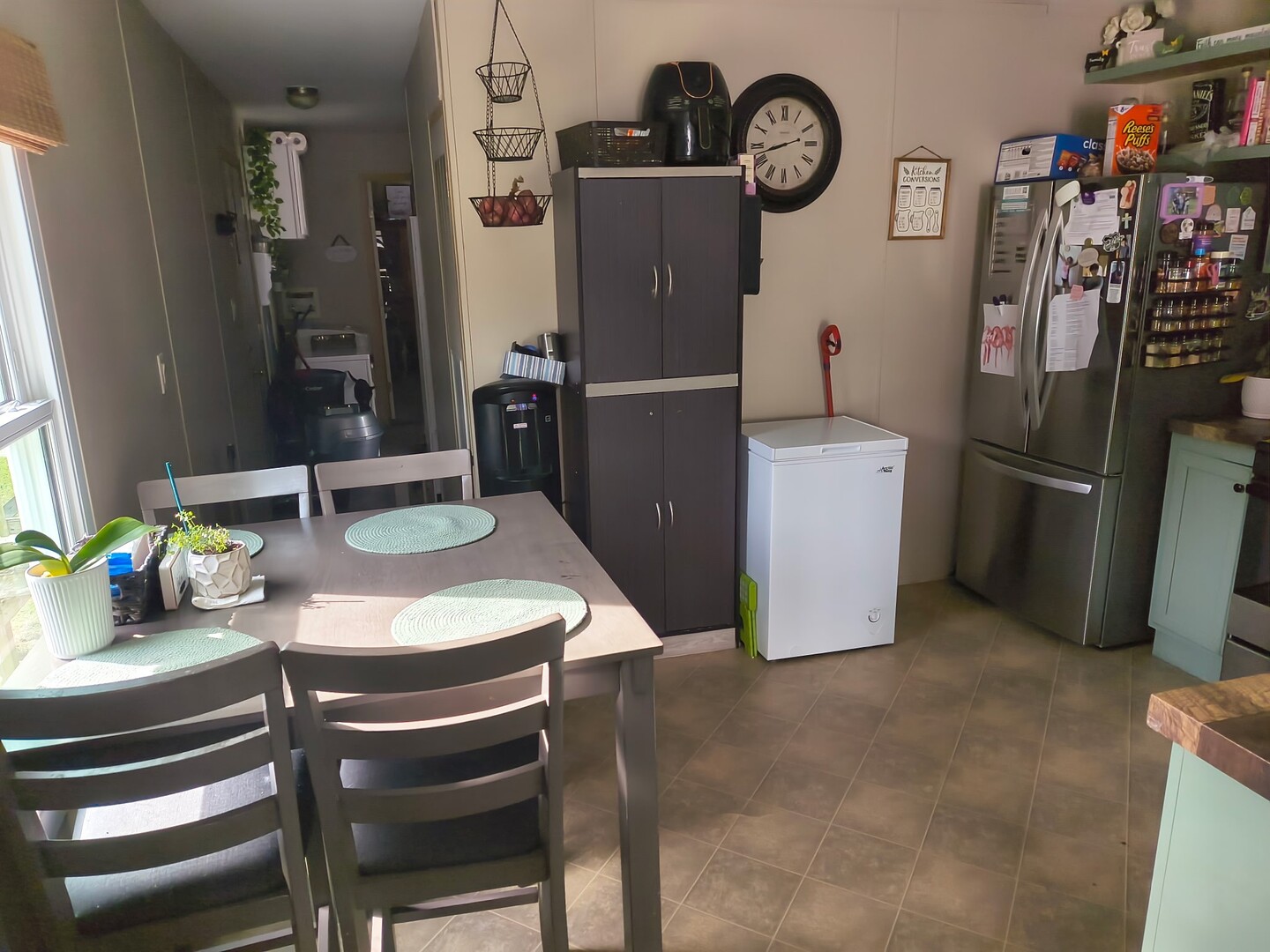 127 Pickwick Drive Property Photo 3