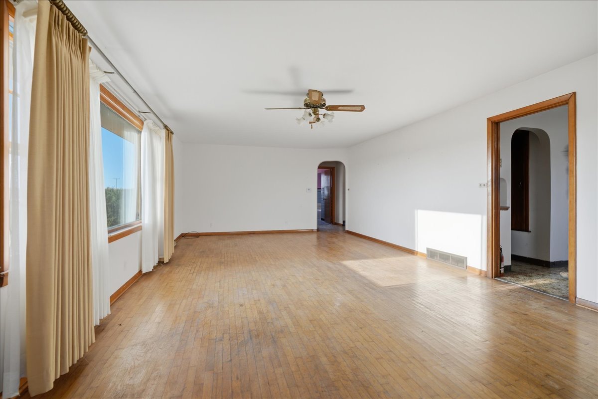 2032 County Road 2400 E Property Photo 14