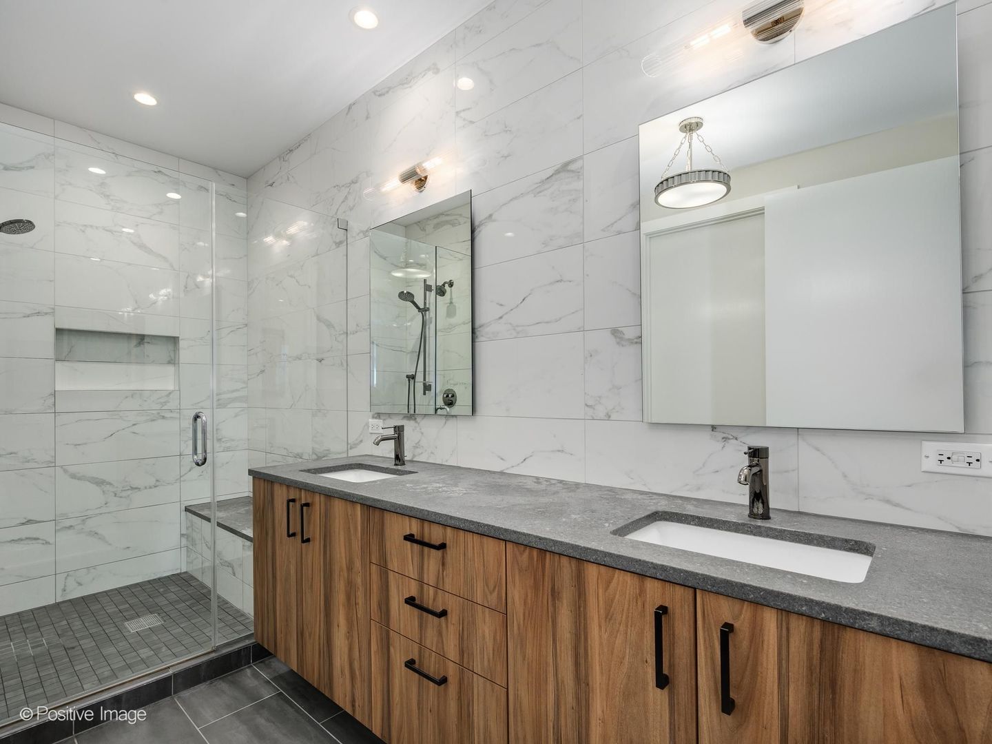 1701 W Webster Avenue 602 Property Photo 11