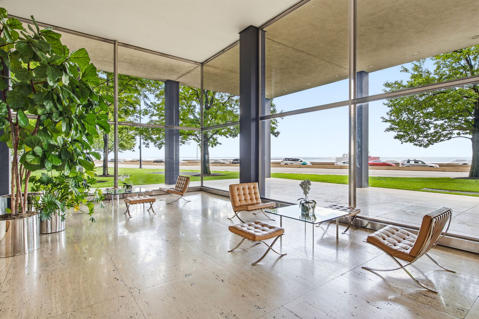 860 N Lake Shore Drive 13l Property Photo 2