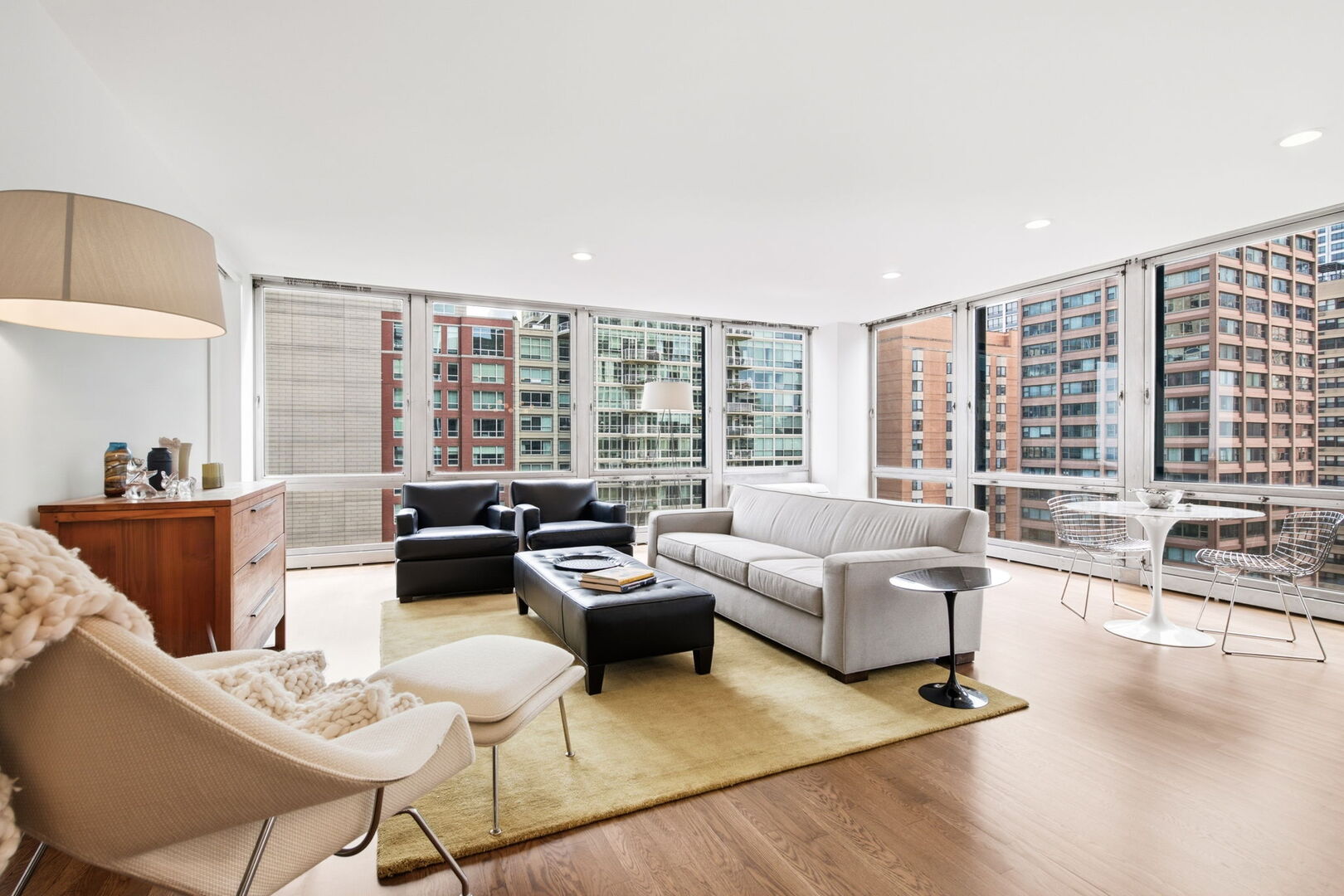 860 N Lake Shore Drive 13l Property Photo 4