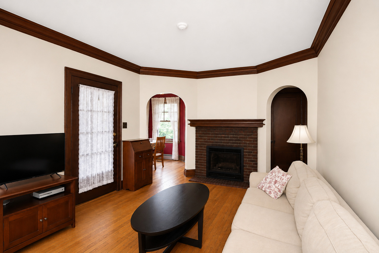 35 W Maple Avenue Property Photo 3