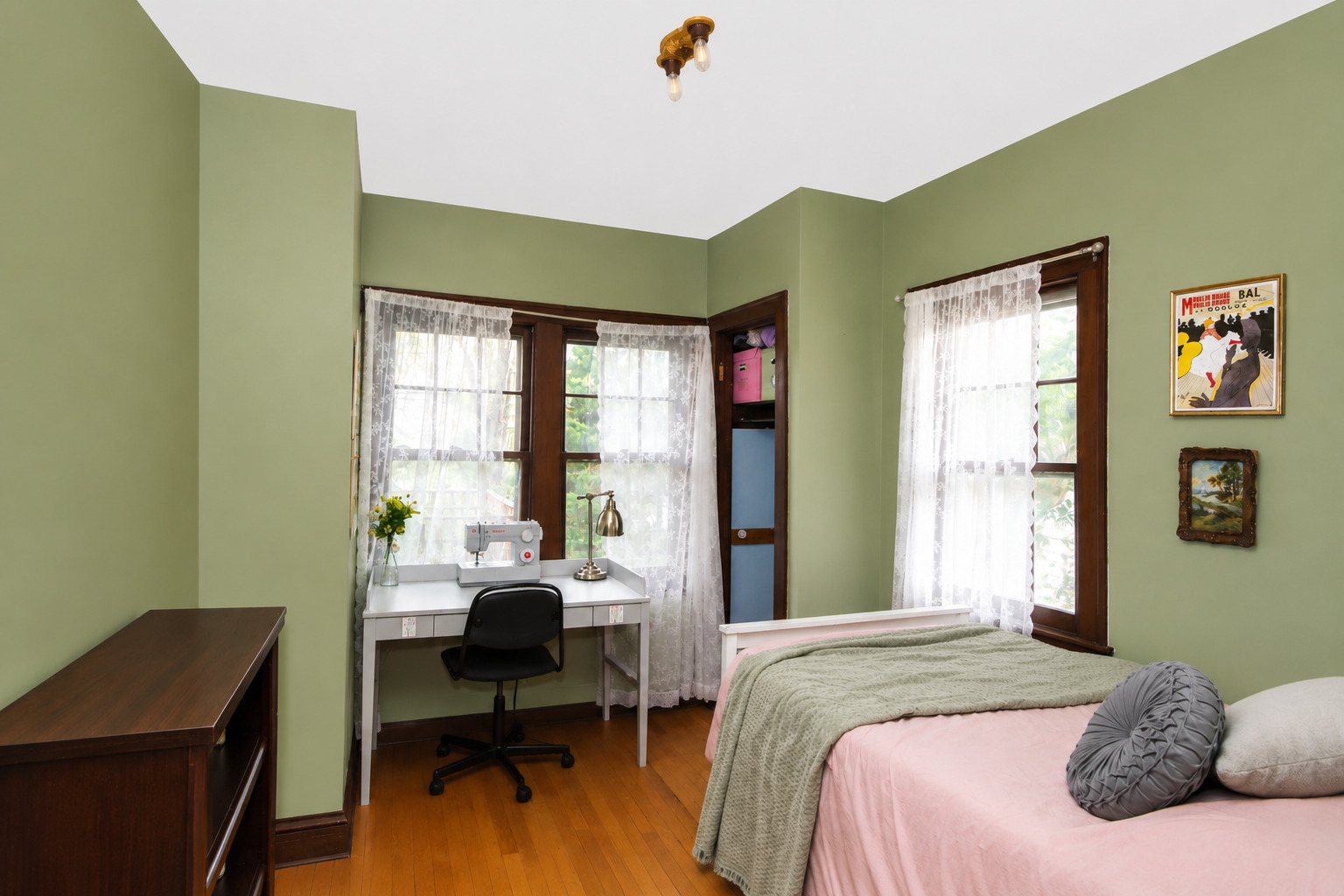 35 W Maple Avenue Property Photo 8