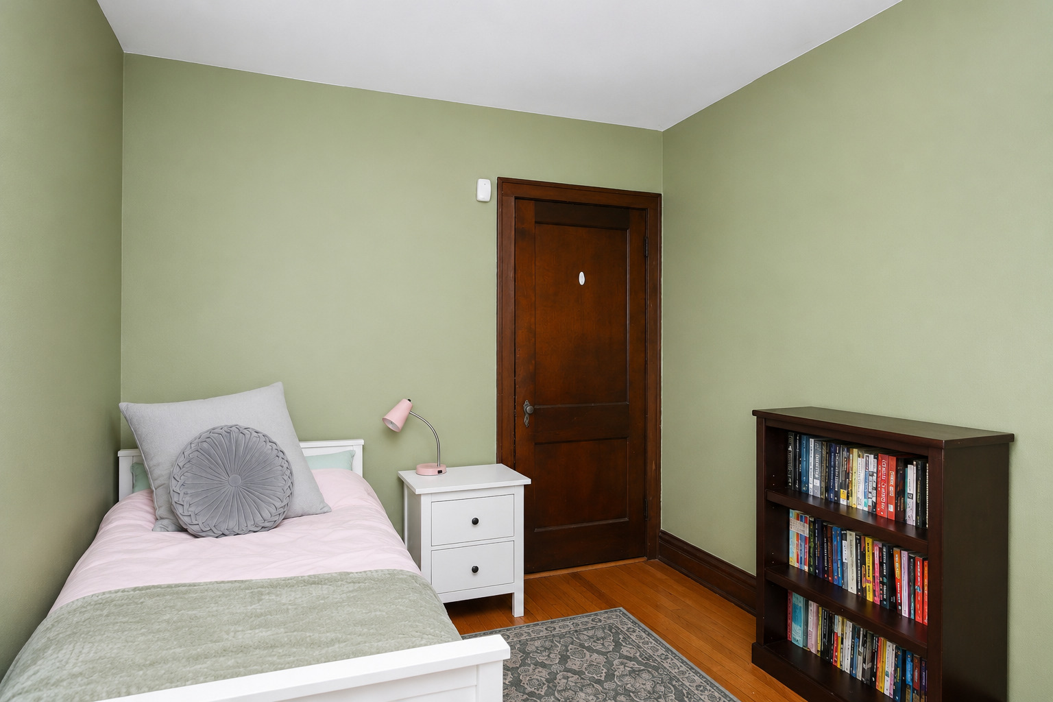 35 W Maple Avenue Property Photo 9