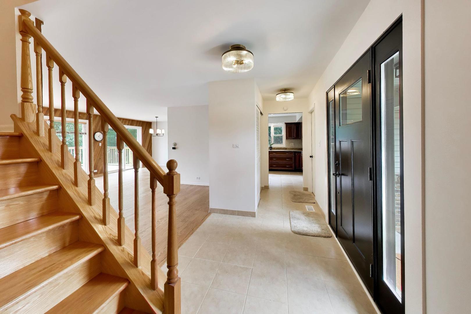 2307 N Kennicott Drive Property Photo 3