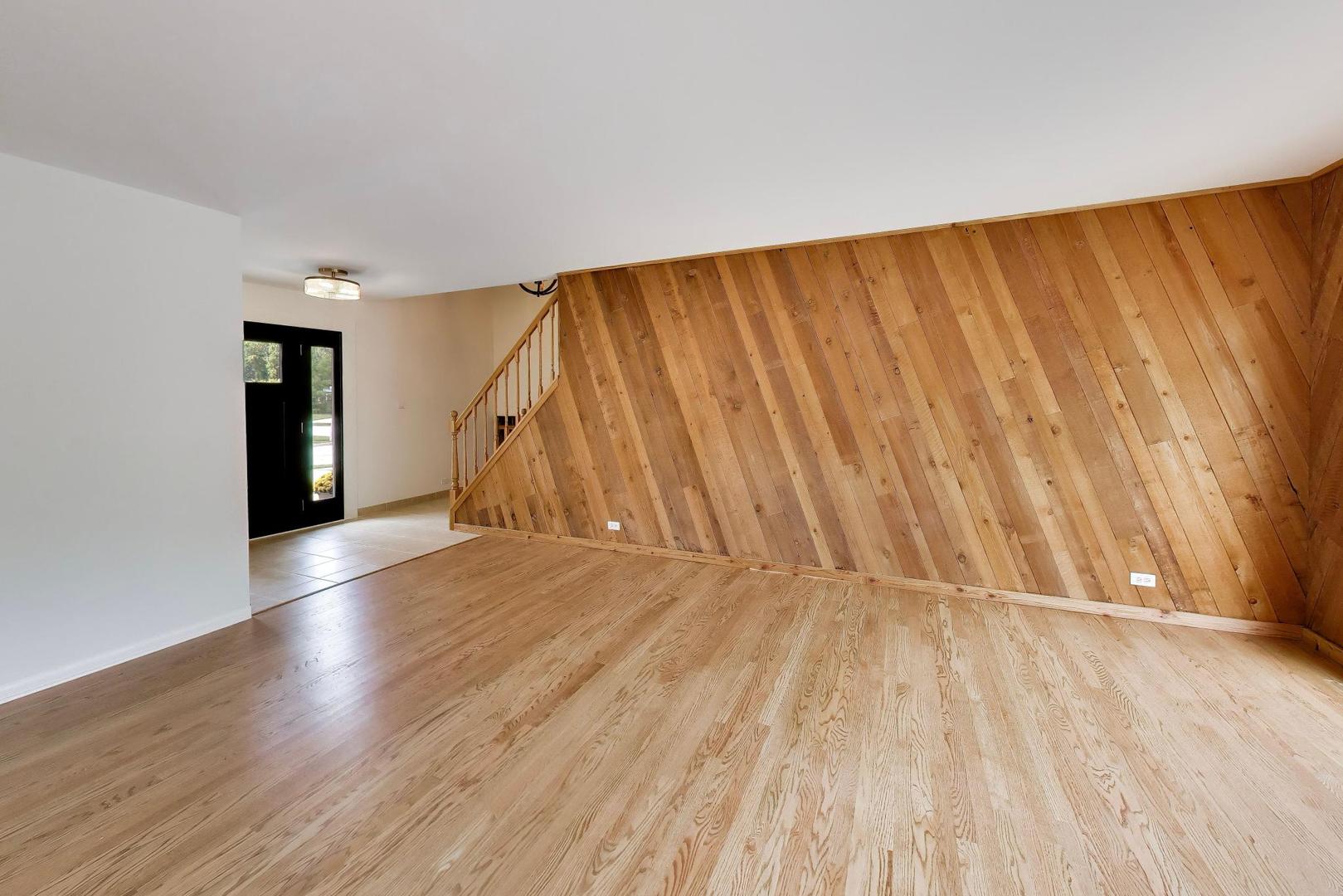 2307 N Kennicott Drive Property Photo 4