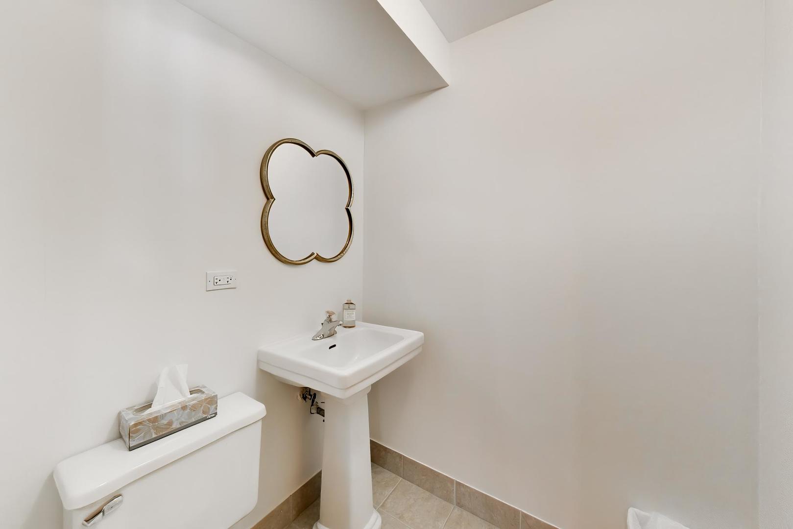 2307 N Kennicott Drive Property Photo 29