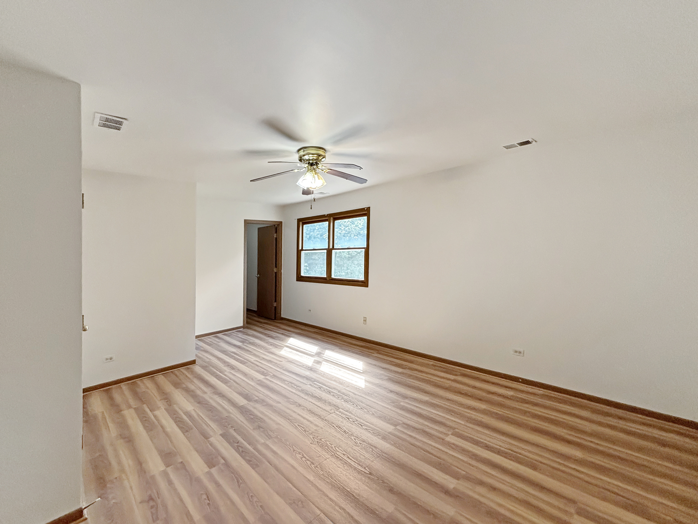 3745 Johns Manville Avenue Property Photo 7