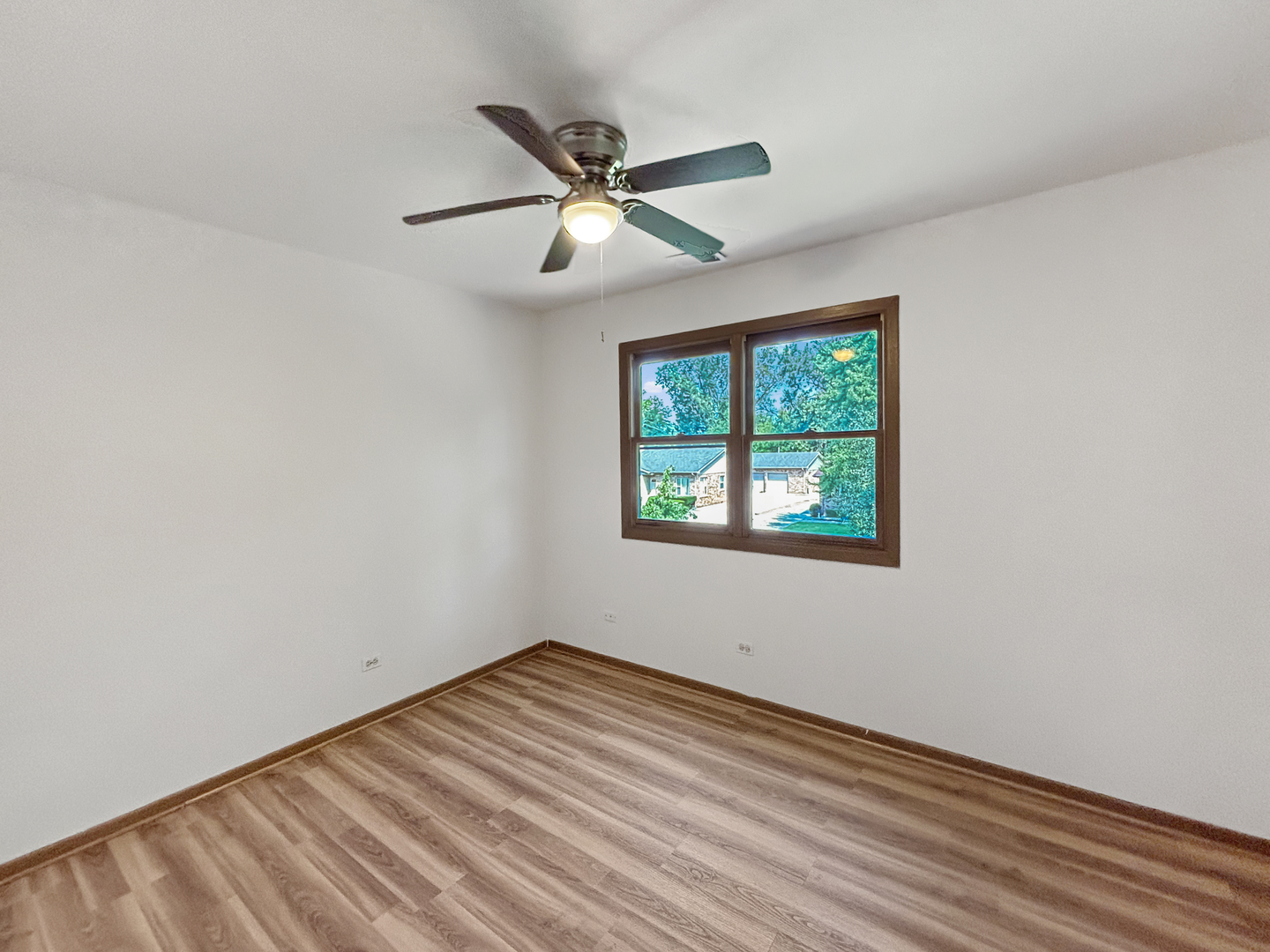 3745 Johns Manville Avenue Property Photo 10