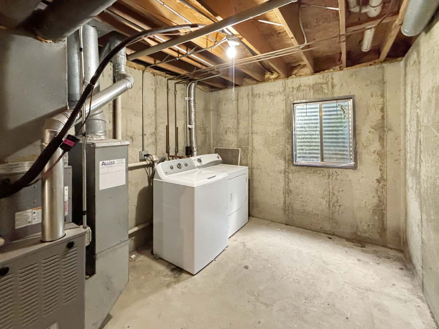 3745 Johns Manville Avenue Property Photo 13