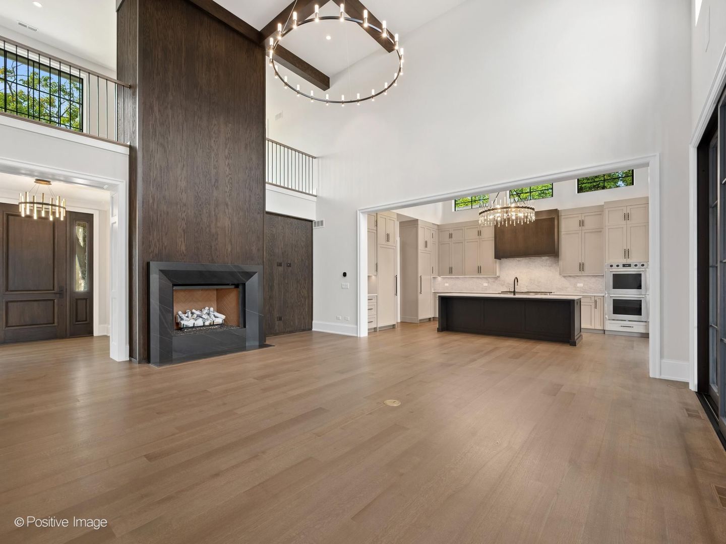 333 W Benton Avenue Property Photo 6