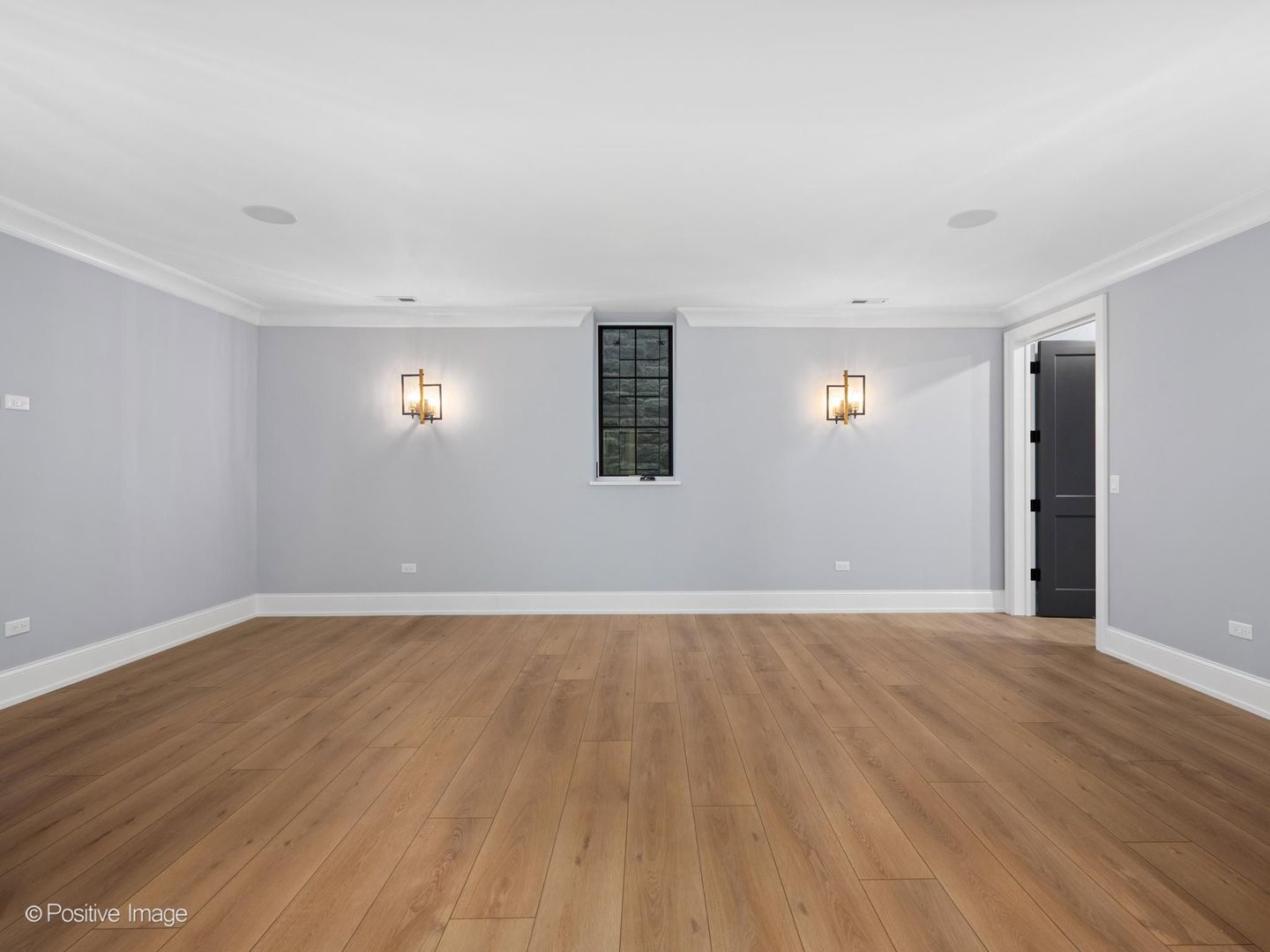 333 W Benton Avenue Property Photo 57