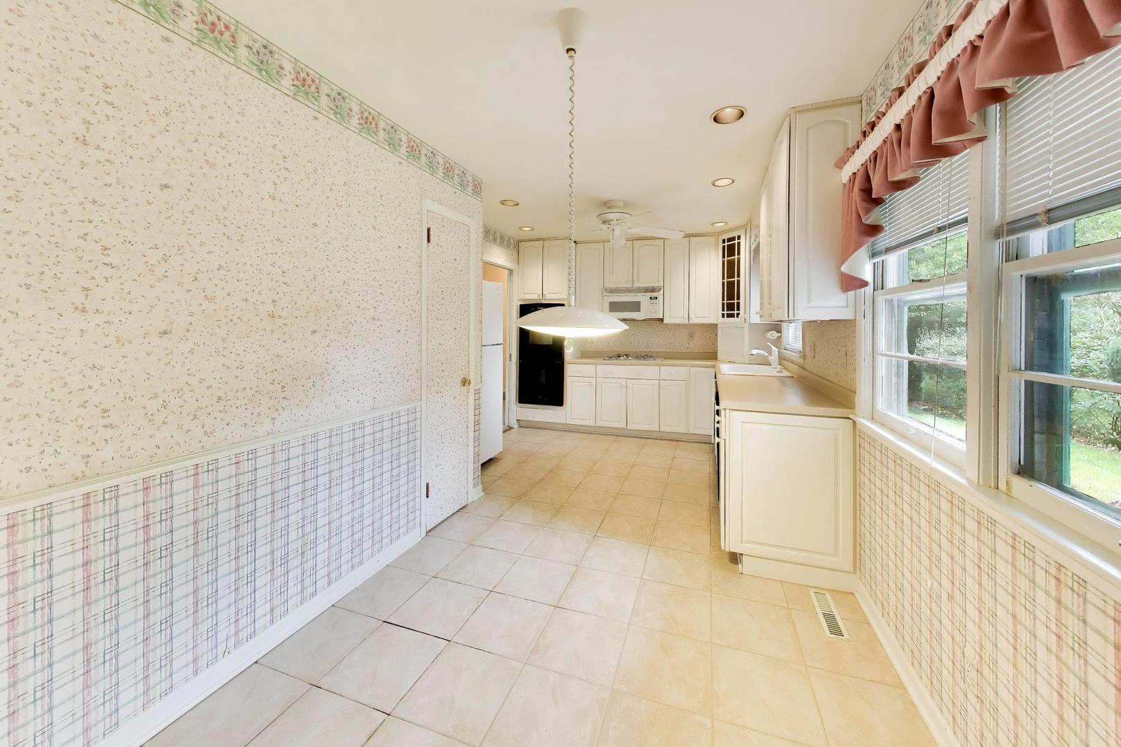 4917 Bonner Drive Property Photo 10