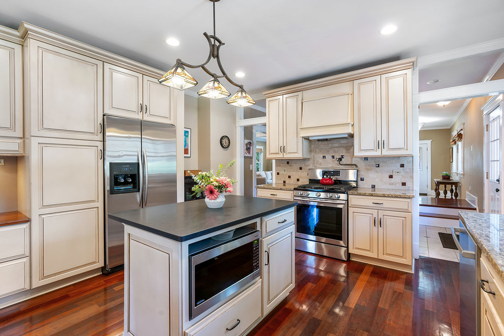 216 4th Street Property Photo 16