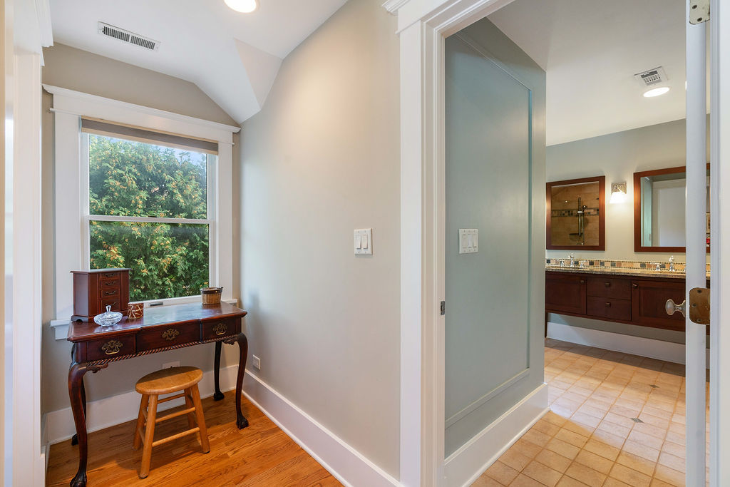 216 4th Street Property Photo 29