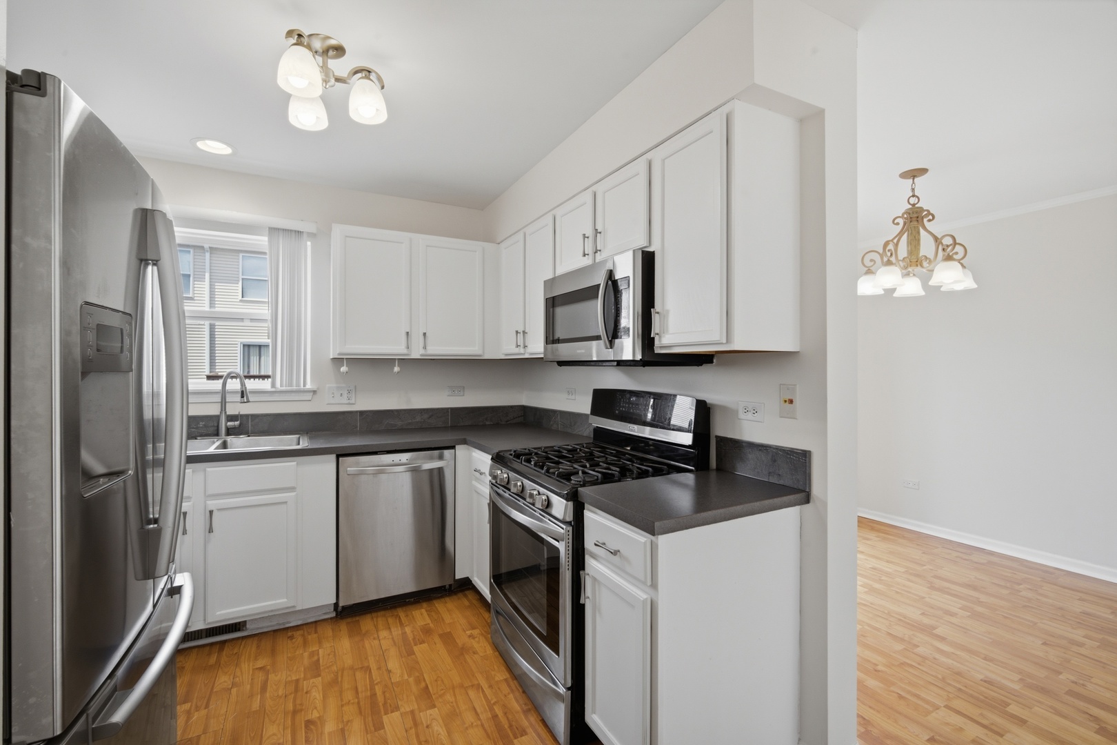 34330 N Goldenrod Road Property Photo 4