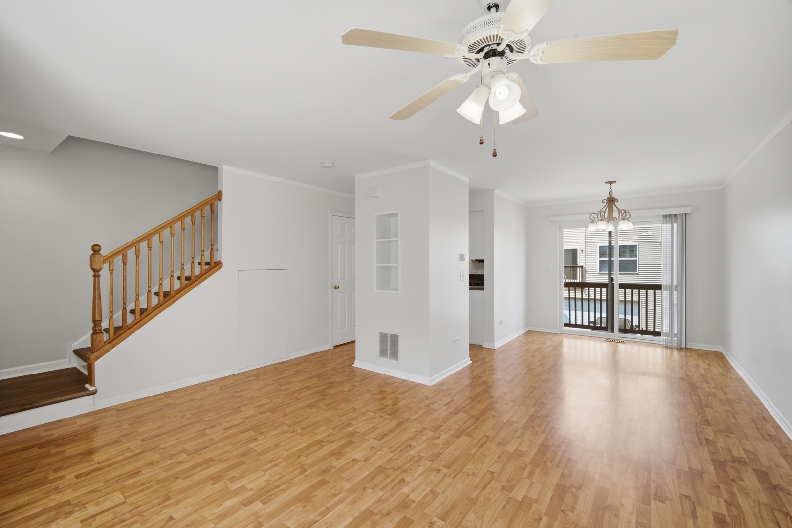 34330 N Goldenrod Road Property Photo 7