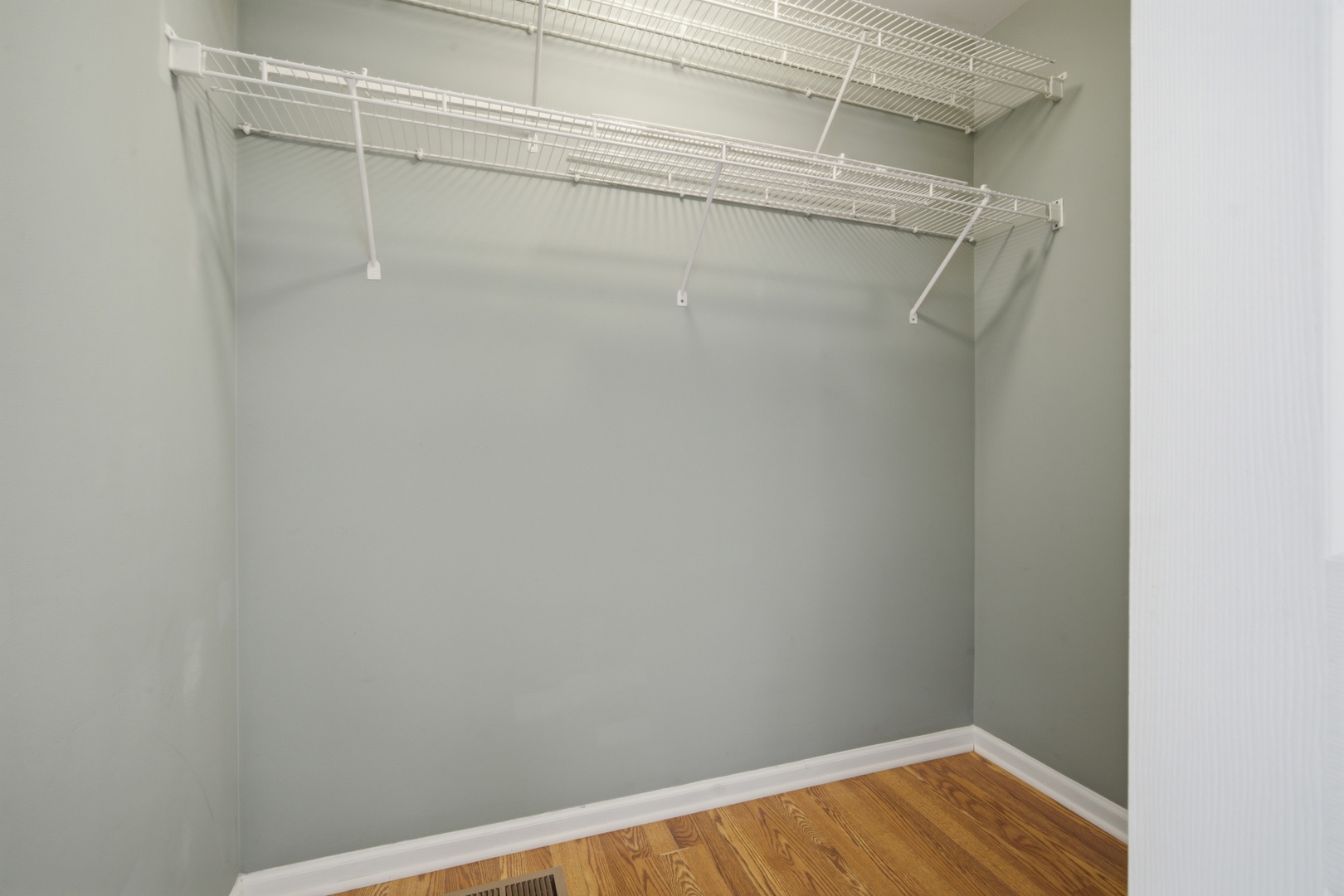 34330 N Goldenrod Road Property Photo 14