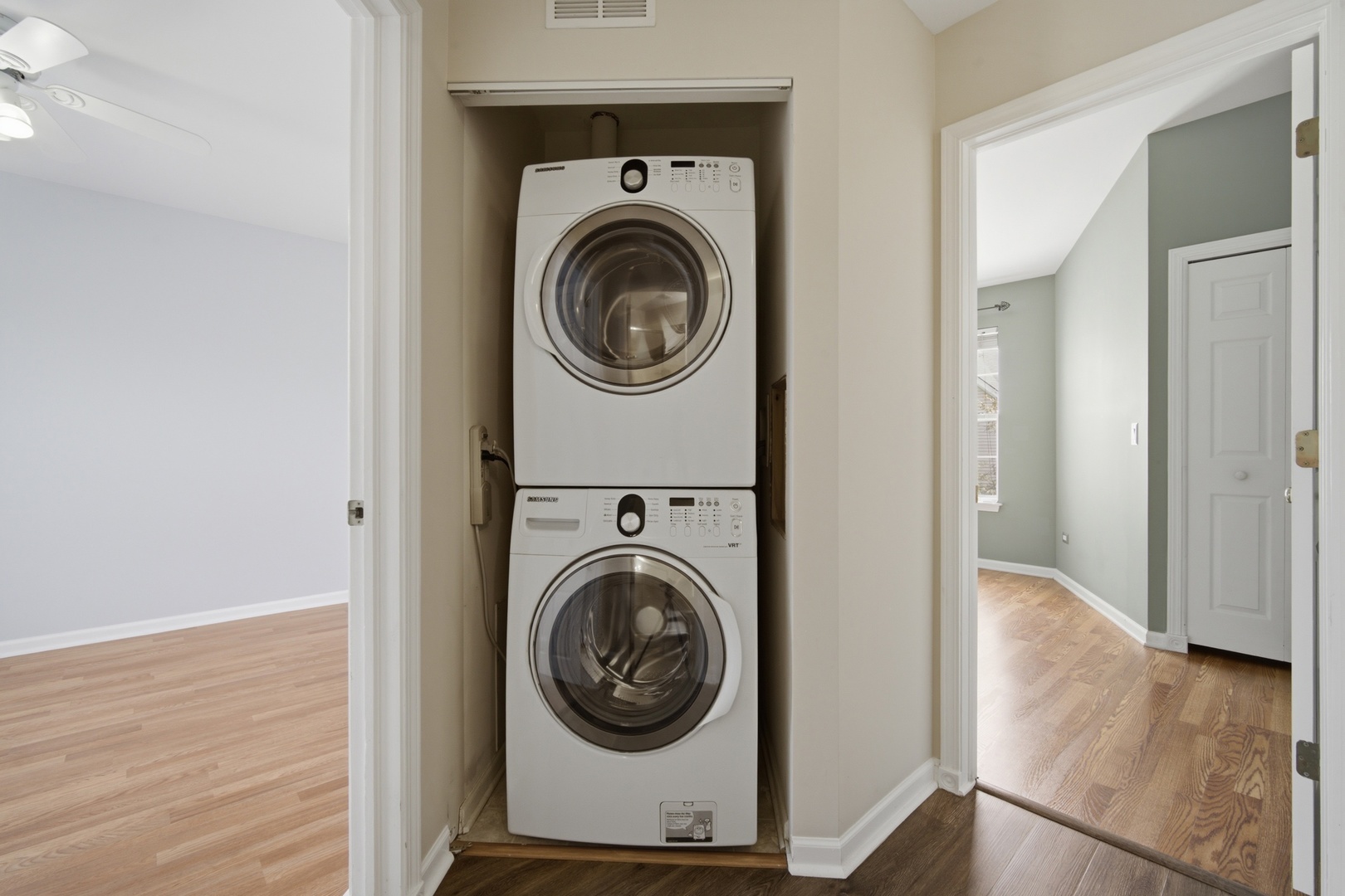 34330 N Goldenrod Road Property Photo 16