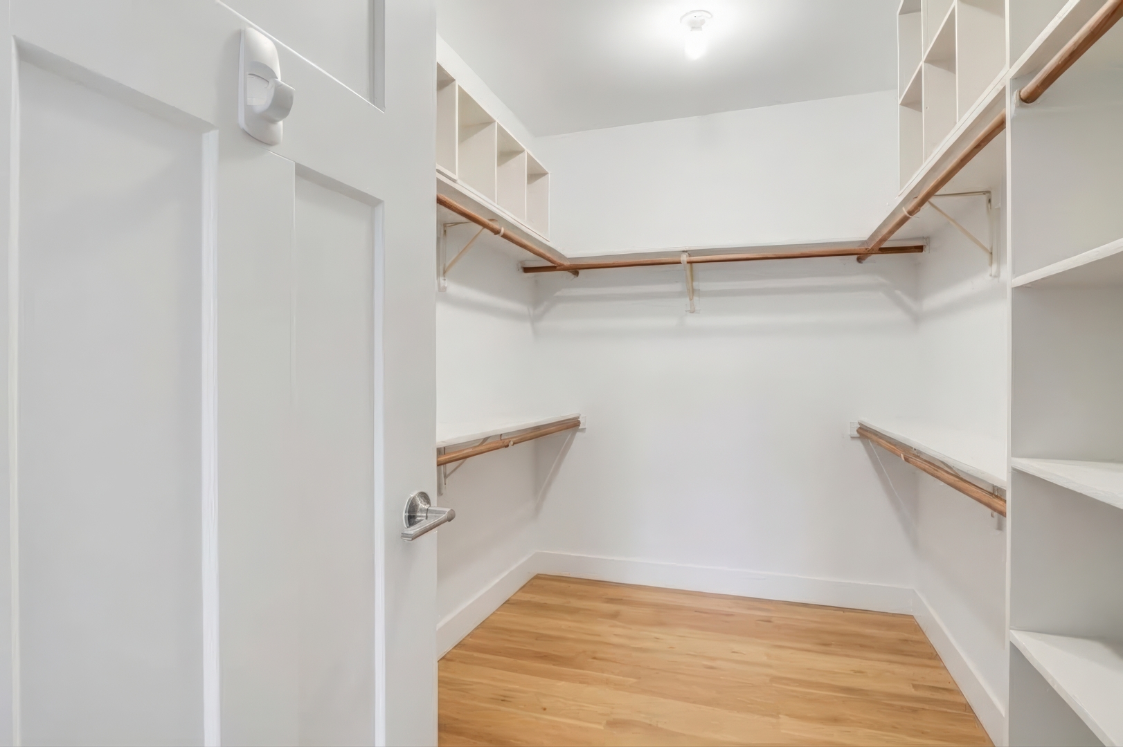 2 Essex Court Property Photo 29