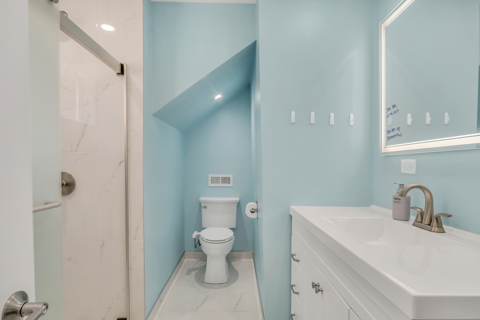 2 Essex Court Property Photo 40