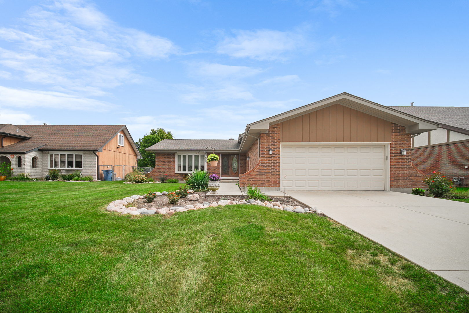 1105 N Itasca Road Property Photo 2