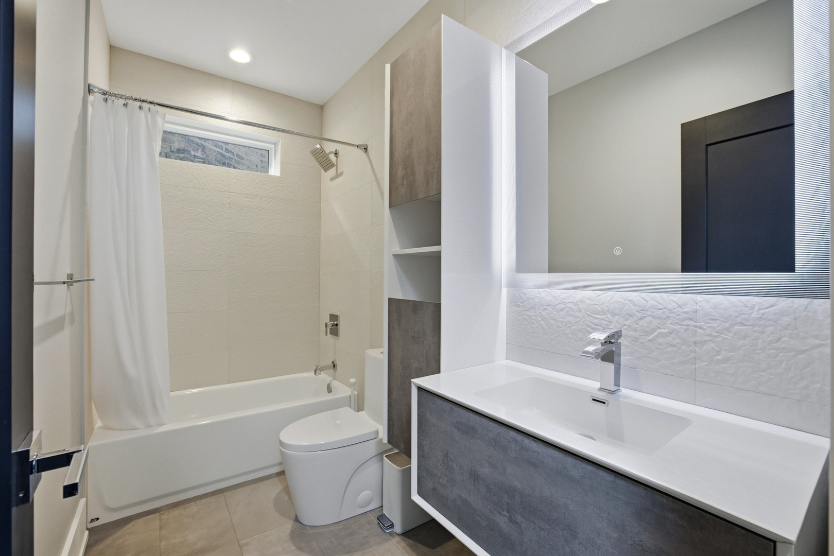 3721 W Wabansia Avenue Property Photo 25