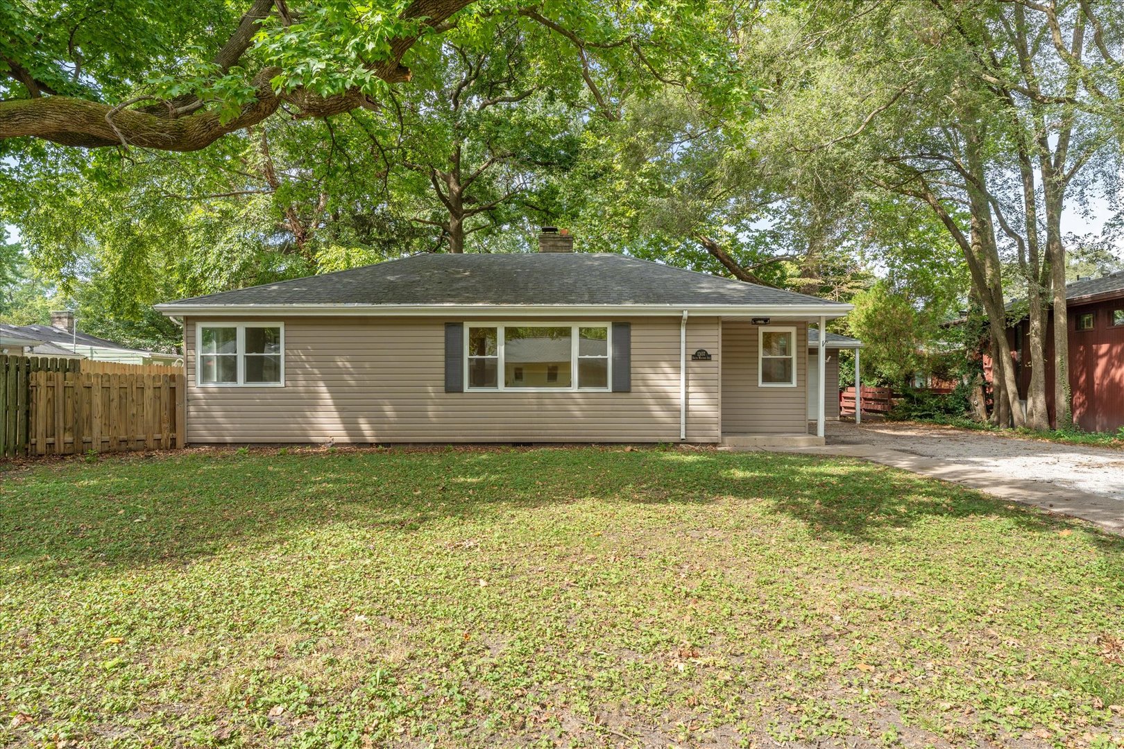 1307 S Western Avenue Property Photo 1