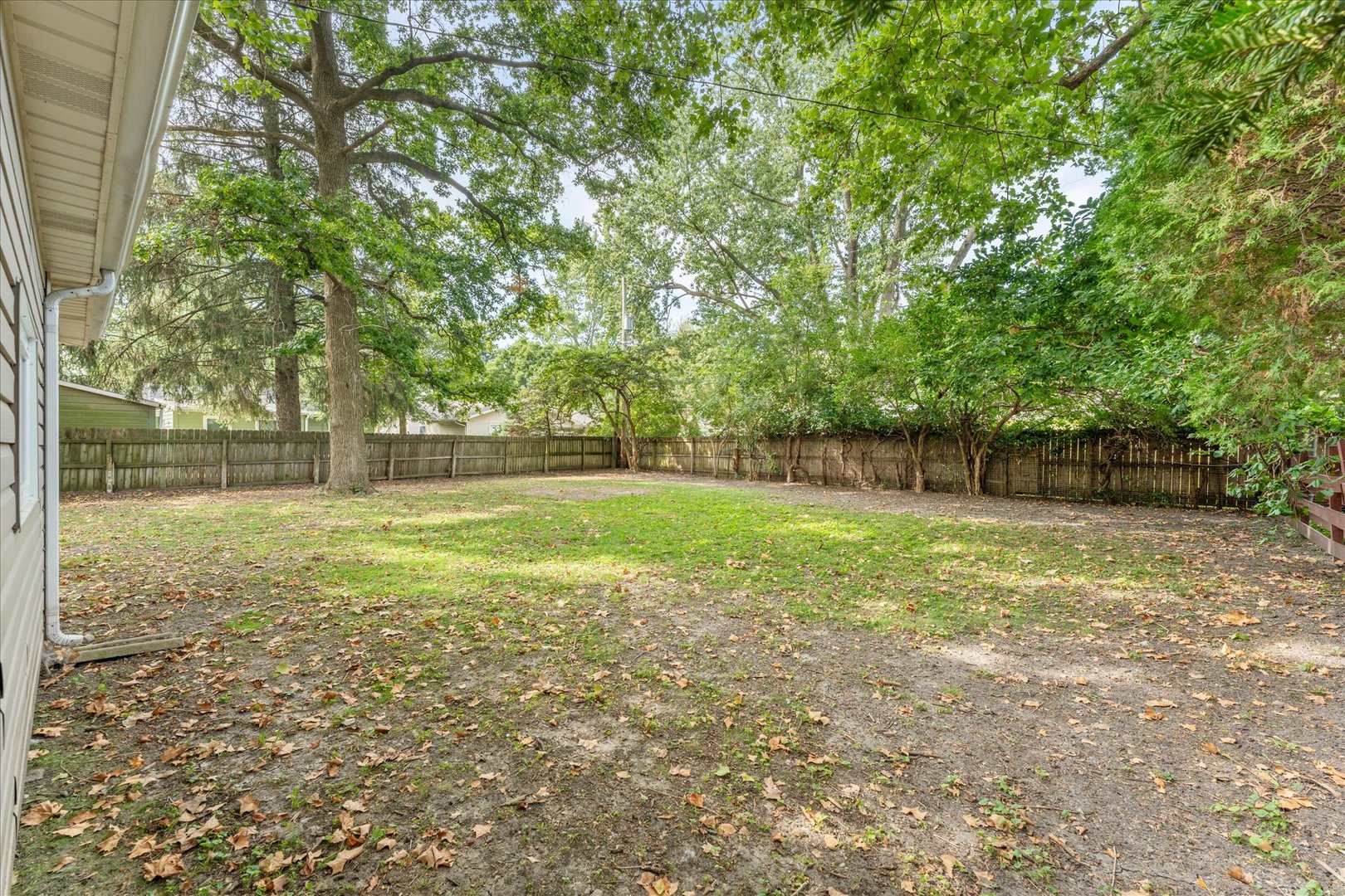 1307 S Western Avenue Property Photo 31