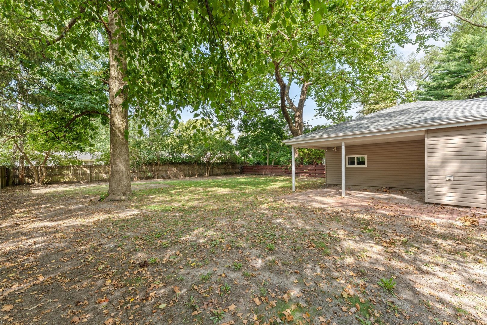 1307 S Western Avenue Property Photo 35