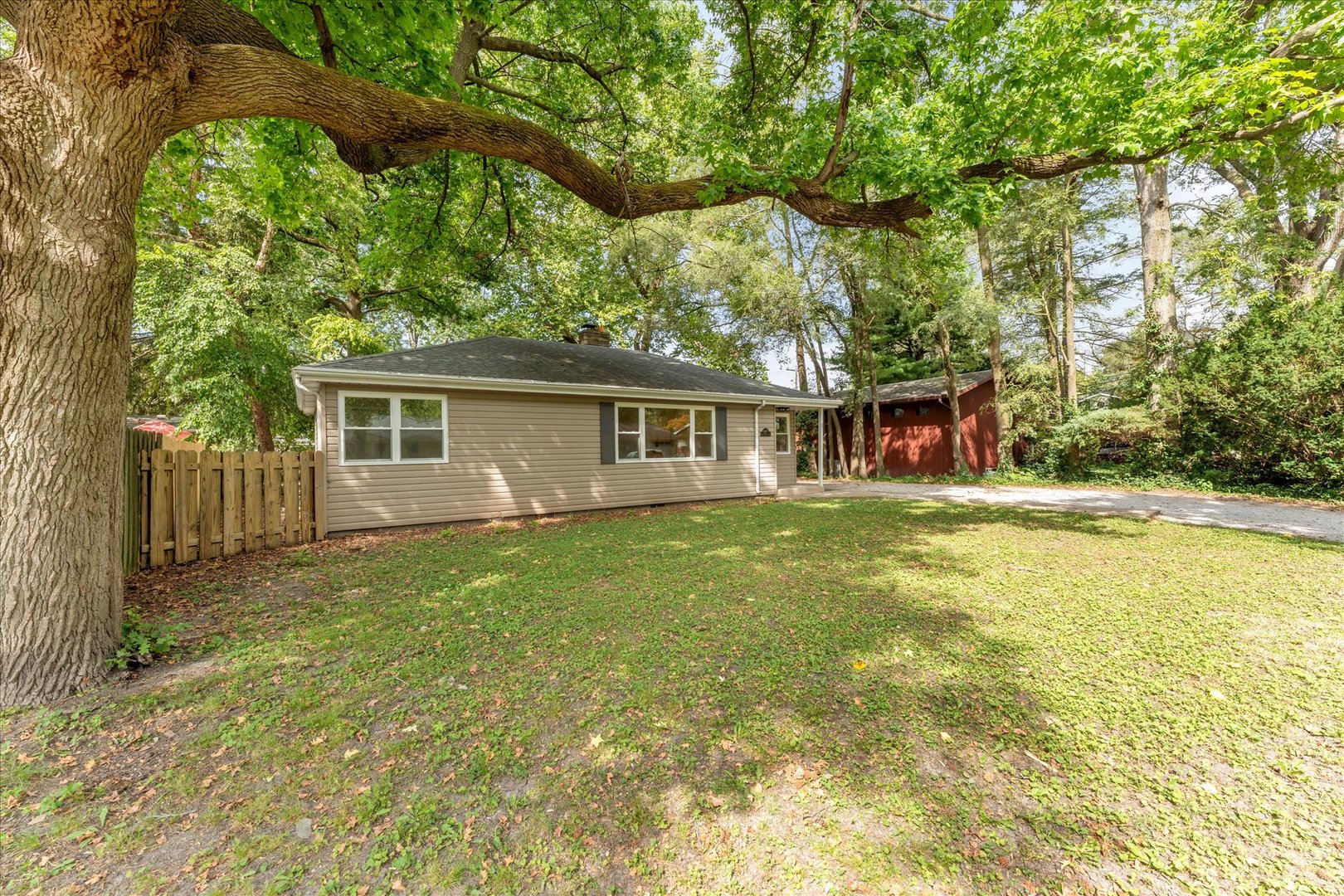 1307 S Western Avenue Property Photo 42