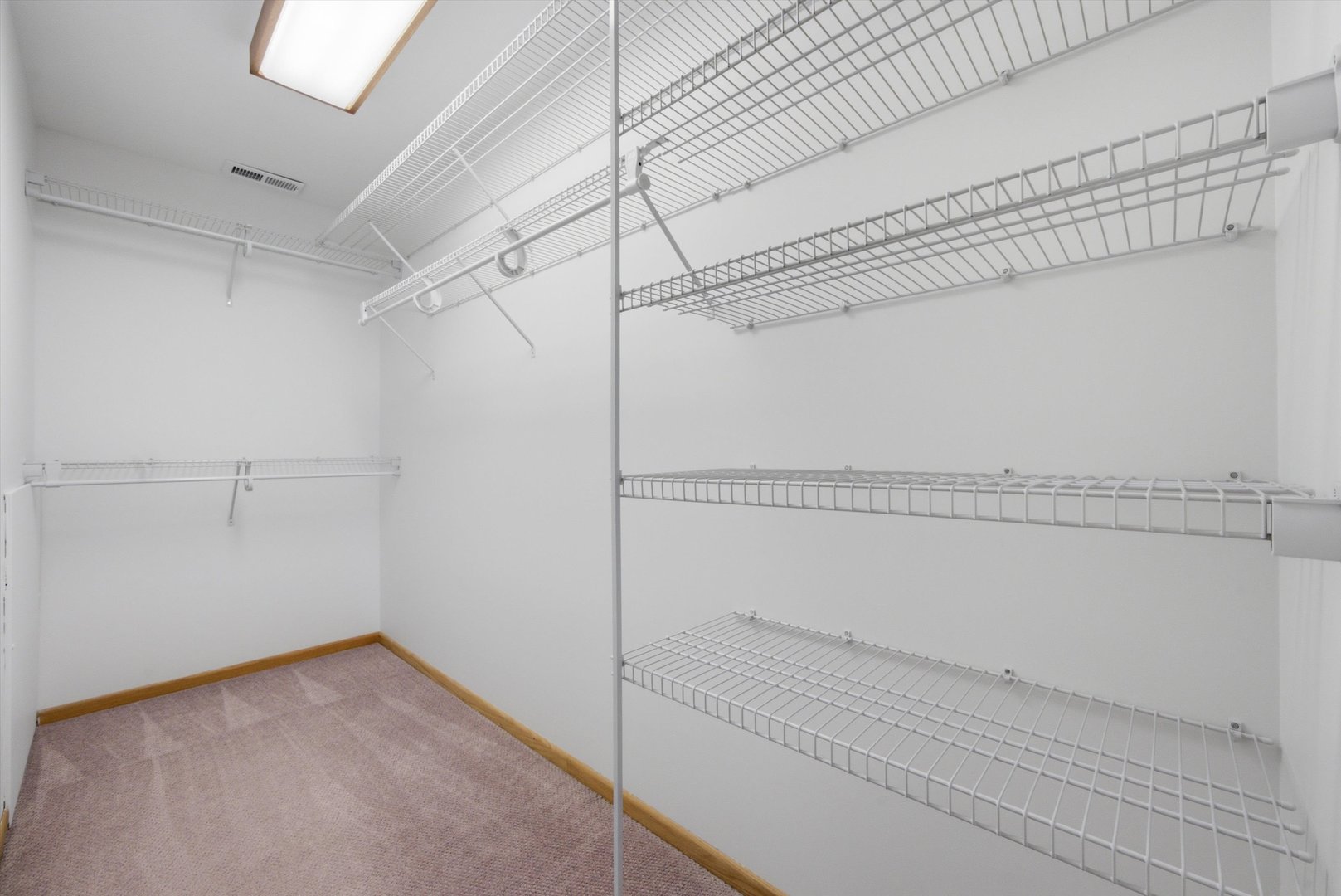 586 S Hawthorne Avenue Property Photo 24
