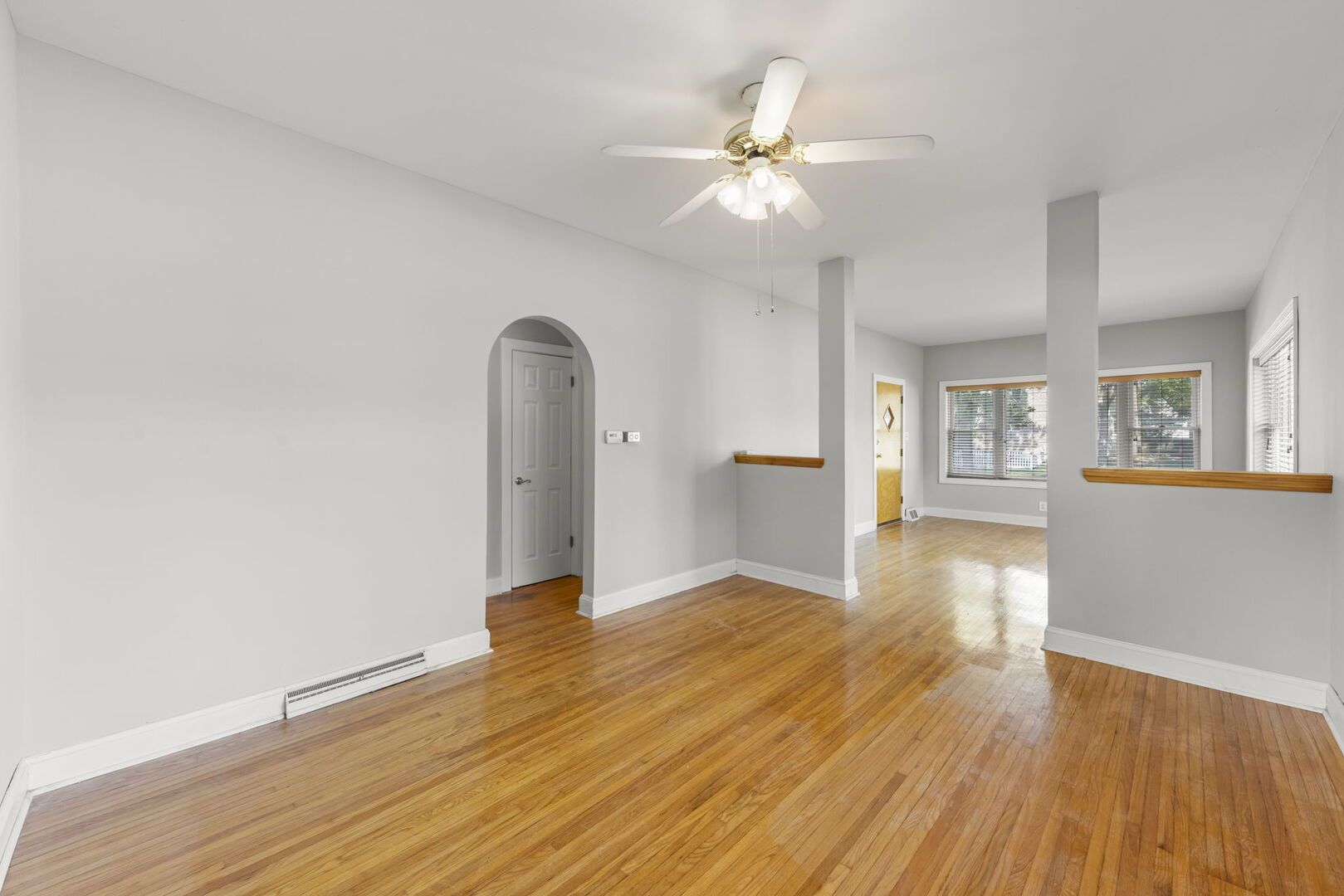 329 E 5th Street Property Photo 7