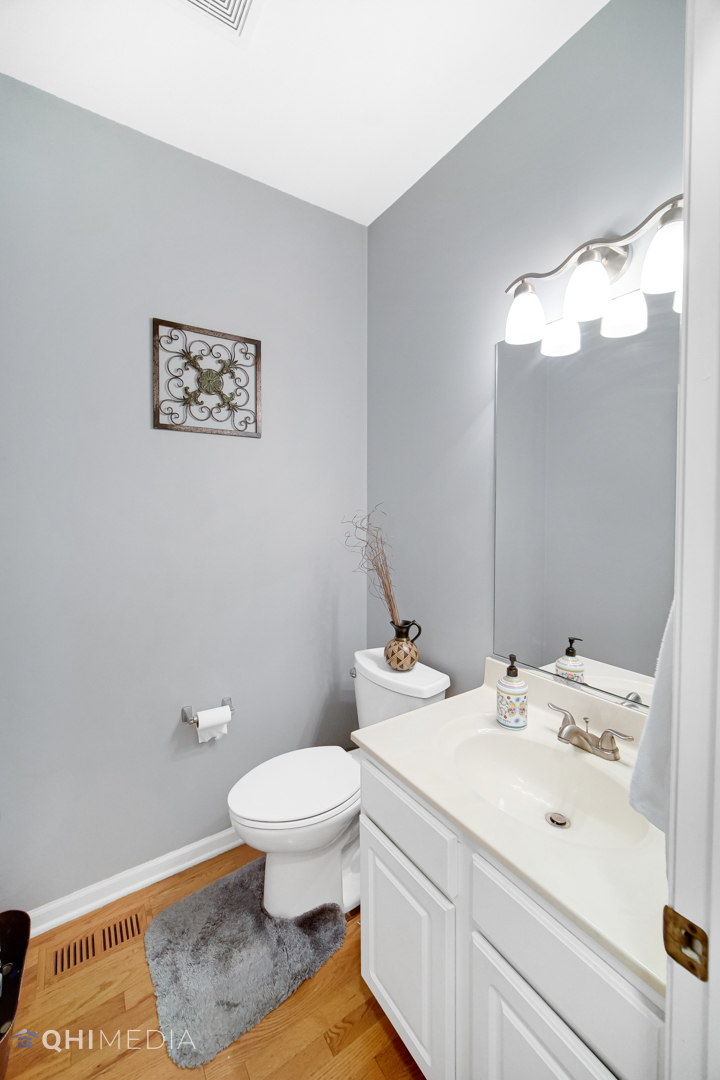 3569 Charlemaine Drive Property Photo 9