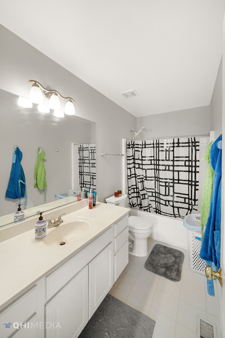 3569 Charlemaine Drive Property Photo 17