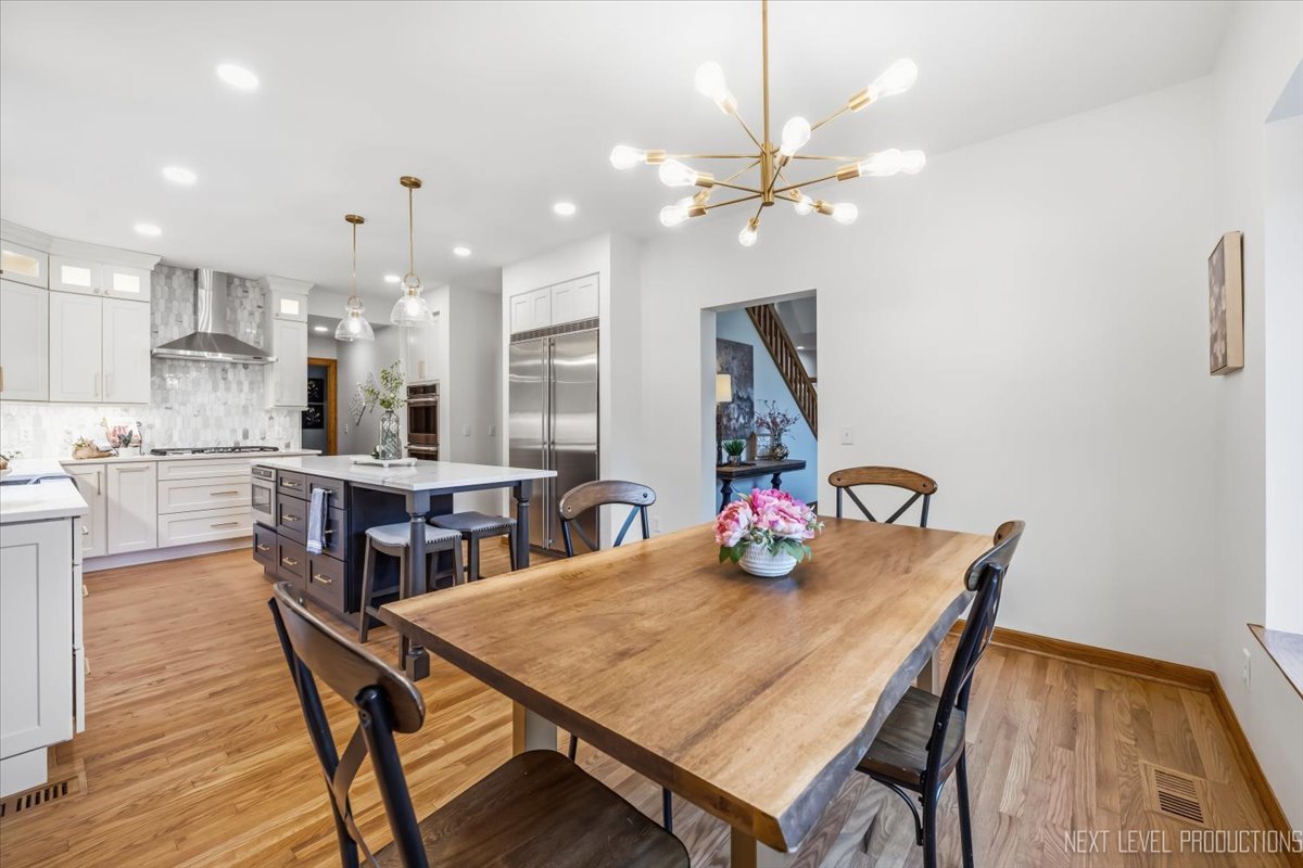 3663 Wolf Road Property Photo 19