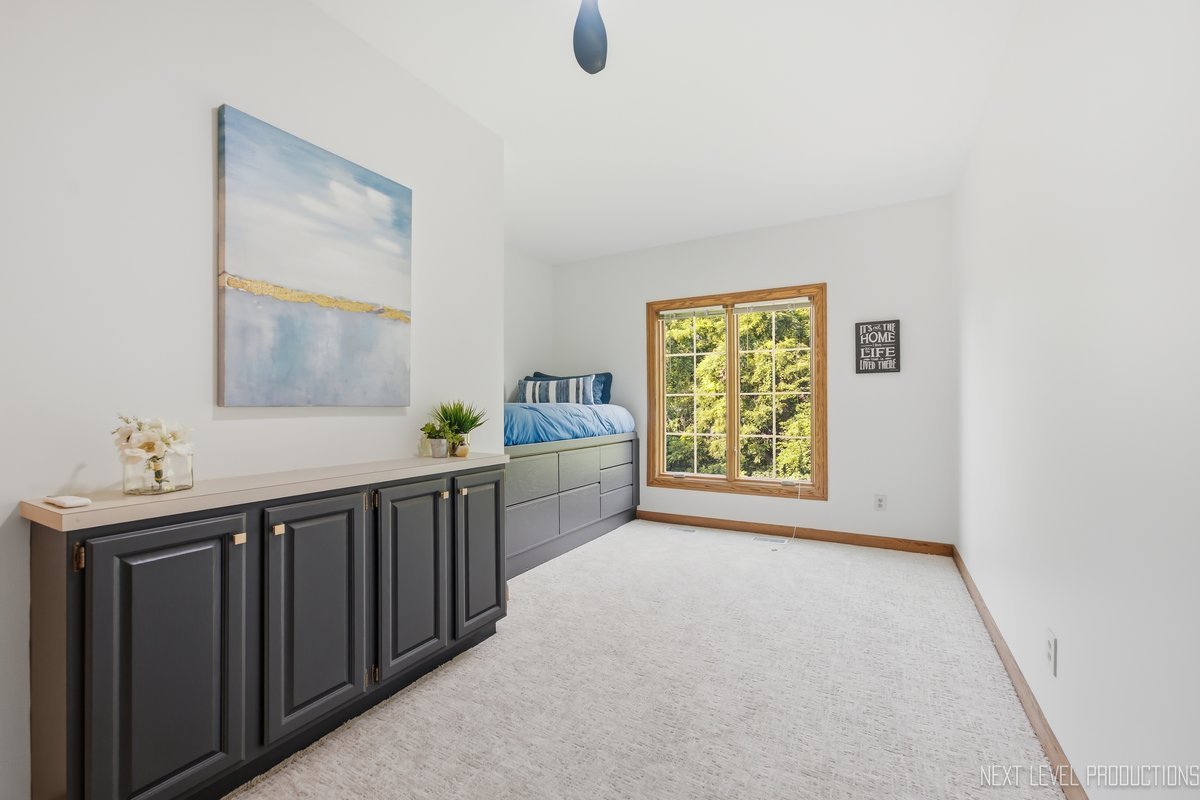 3663 Wolf Road Property Photo 29
