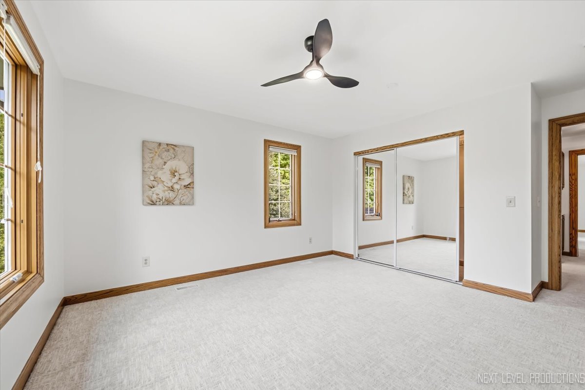 3663 Wolf Road Property Photo 34