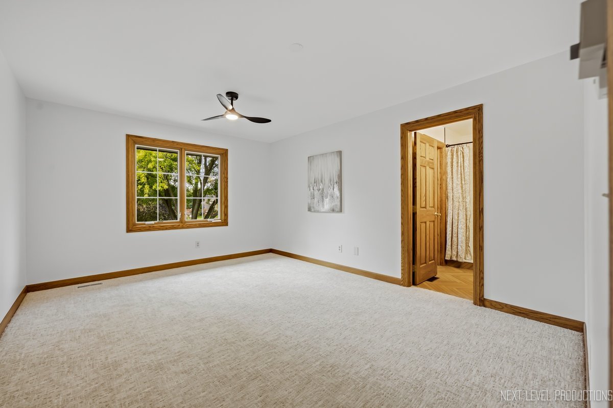 3663 Wolf Road Property Photo 41
