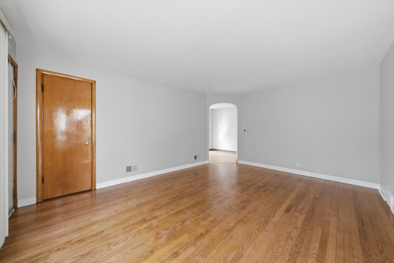 3532 S 59th Court Property Photo 8