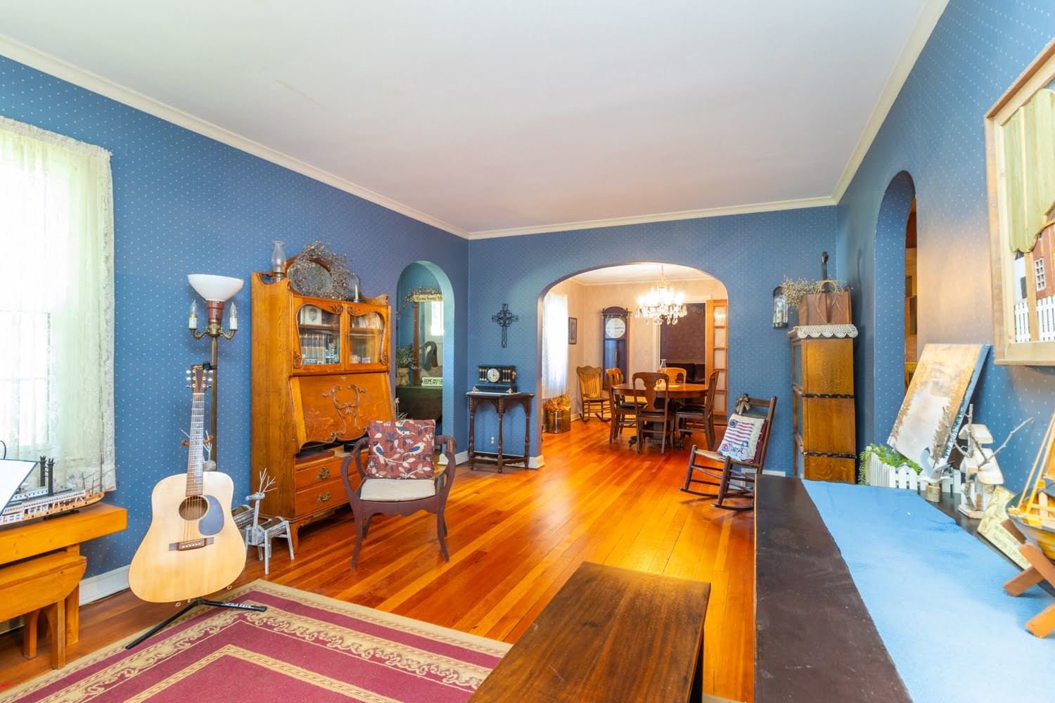 1409 Geneva Avenue Property Photo 4