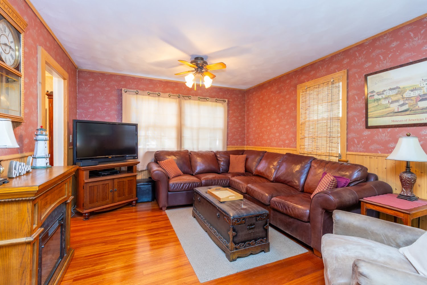 1409 Geneva Avenue Property Photo 7